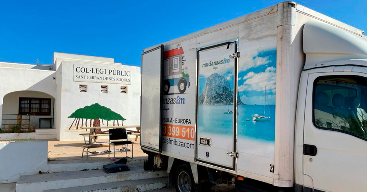Transporte de 250m3 de mobiliario (Ibiza > Formentera)