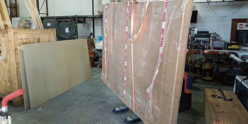 Mudanza internacional de obras de arte de Ibiza a Suiza con gestión aduanera